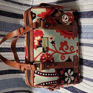 Apartina barrel beautiful bag